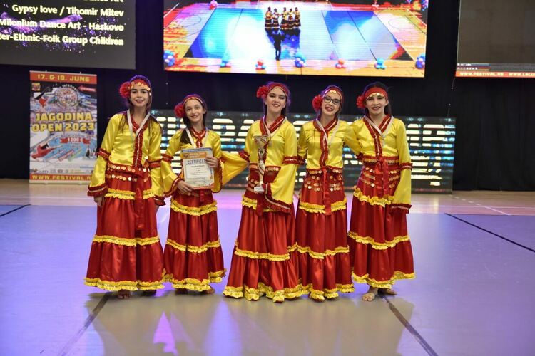 7 купи и 23 медала за танцьорите на „Милениум арт“ от международен конкурс