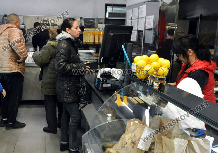 Изпърженият шаран е най-търсен за Никулден в Хасково