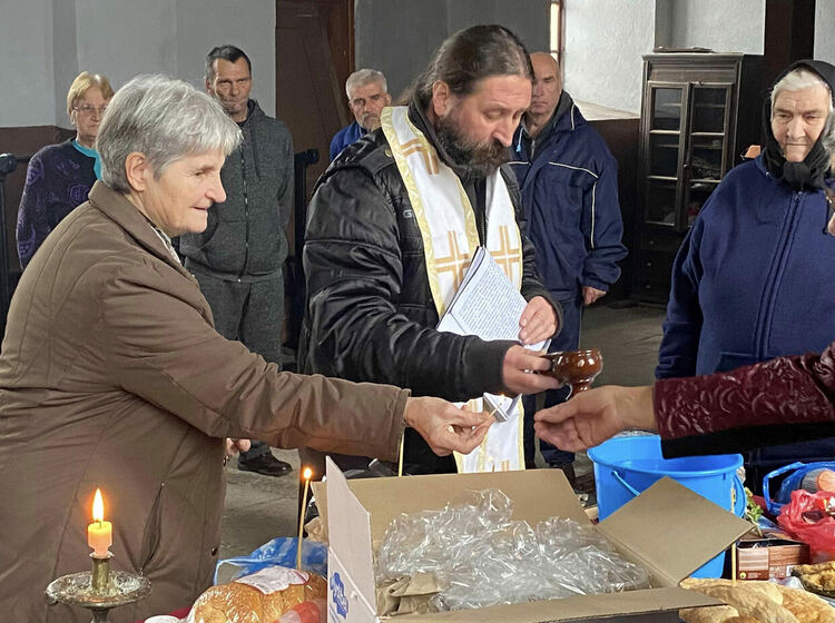 Почетоха Свети Николай в село Сърница 