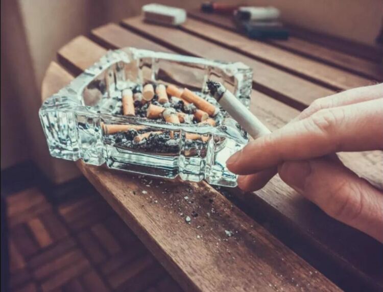 По сигнал глобиха пушач в заведение за хранене