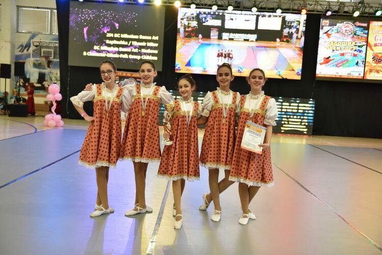 7 купи и 23 медала за танцьорите на „Милениум арт“ от международен конкурс