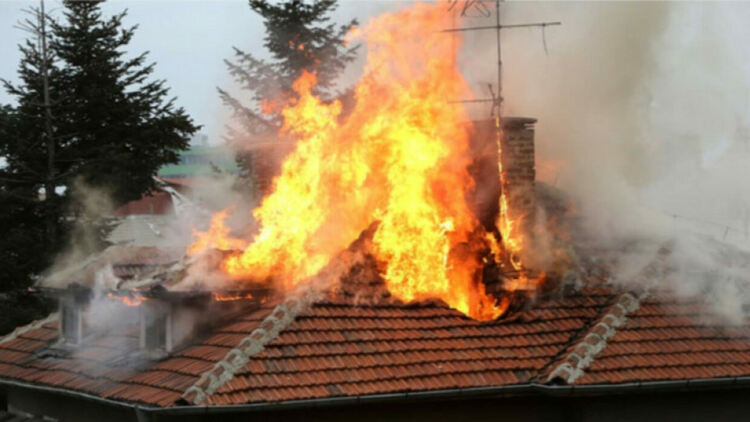 Три пожара горяха заради непочистени комини