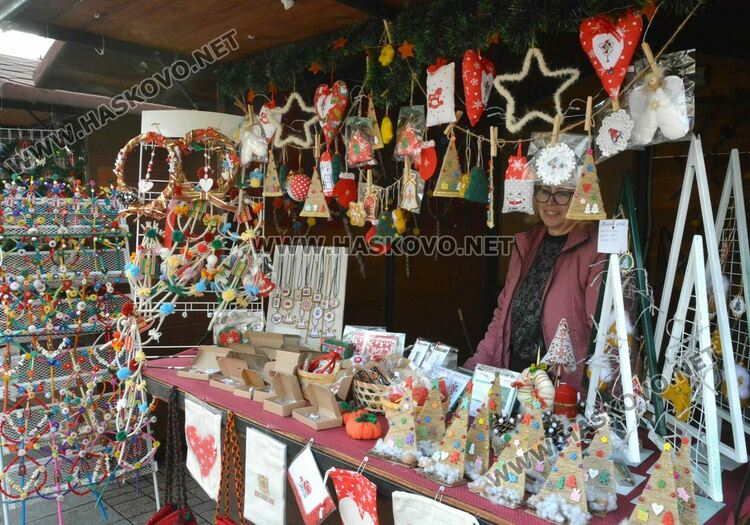 Благотворителен базар в Хасково в подкрепа на социален център