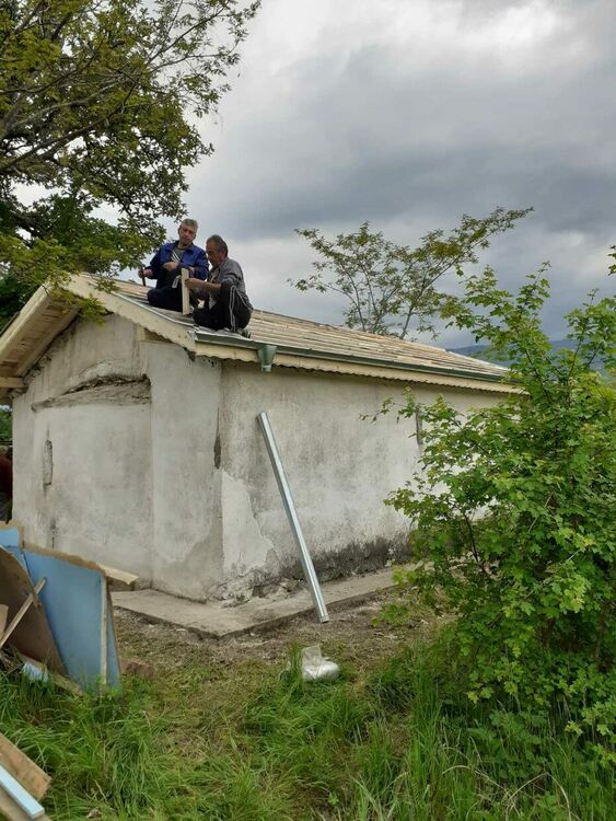 Село Долнослав с изцяло обновен параклис 