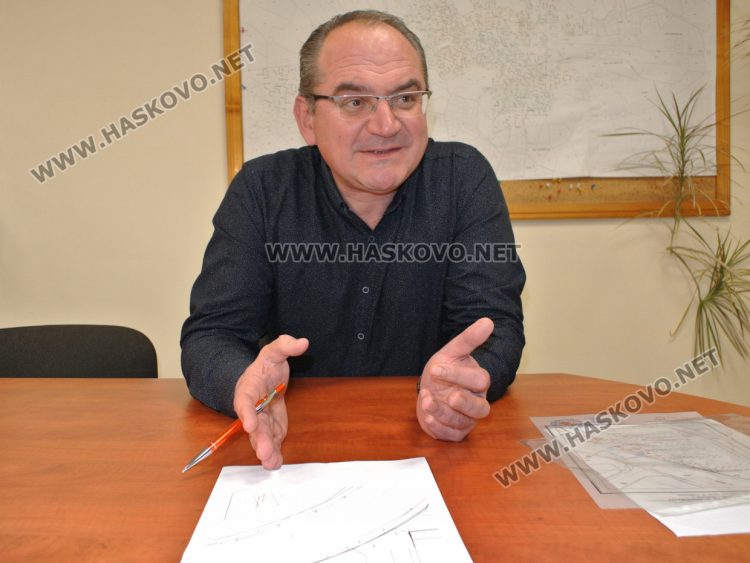 Главният архитект на Хасково: Строежът край „Дунав“ е законен, тротоарът не е на мястото си