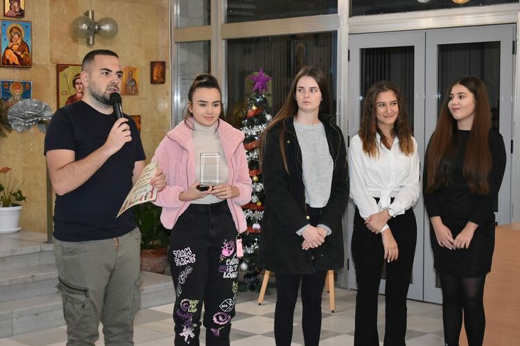 Връчиха годишните награди "Донка Пашова"