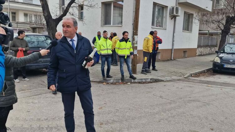 Започна ремонтът на ул."Полковник Дрангов" в Асеновград 