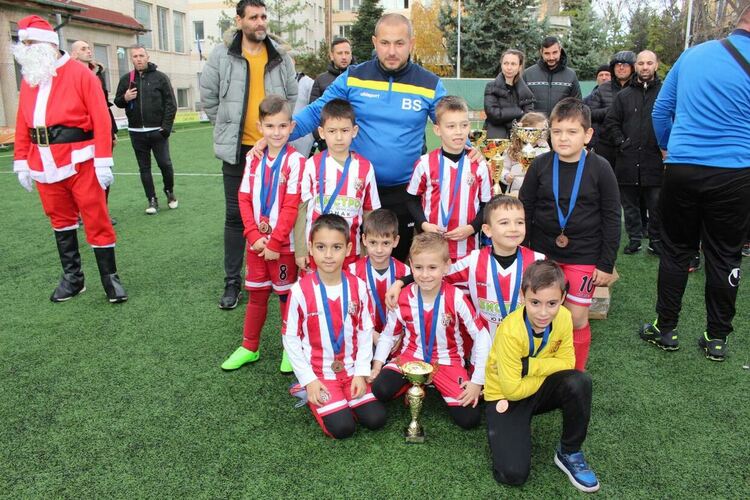 Шампионска титла и две трети места за отборите на ФК „Хасково“ в турнир