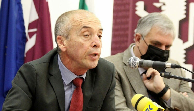 Доц. Мангъров няма да бъде разследван за твърдението, че ваксините срещу COVID-19 предизвикват смърт