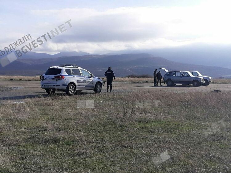 "Заловиха"радиоактивна пратка,неутрализираха я при учение на летището над Гледка