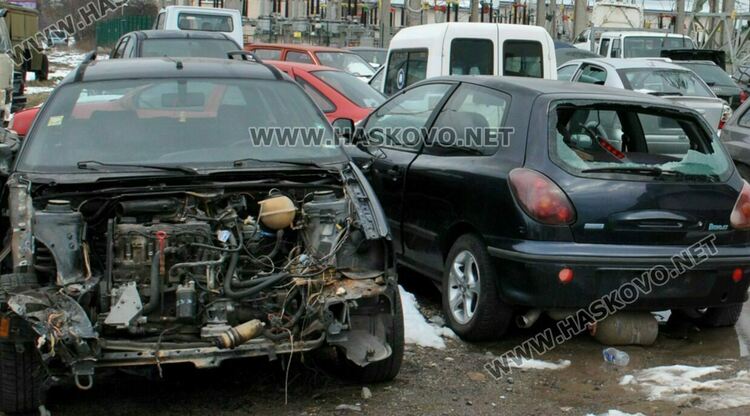 Закриха 2 нерегламентирани автоморги в димитровградско