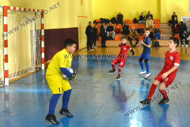 „Бригада“ спечели Коледeн футболен турнир, Джейм Мехмед от ОФК „Хасково“ е голмайстор