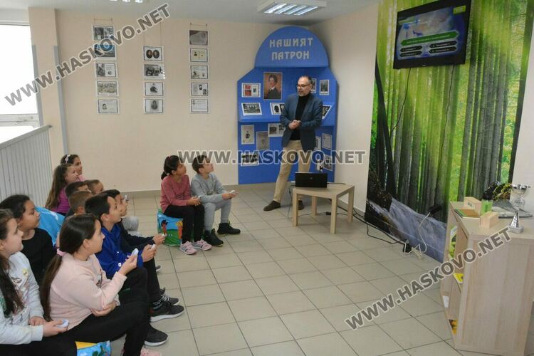 Училище „Шандор Петьофи“ със зона за еко-междучасие  