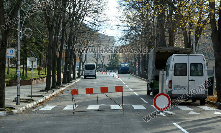Ударни ремонти на улици в Минерални бани