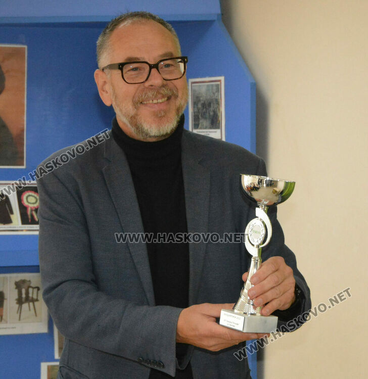 Училище „Шандор Петьофи“ със зона за еко-междучасие  