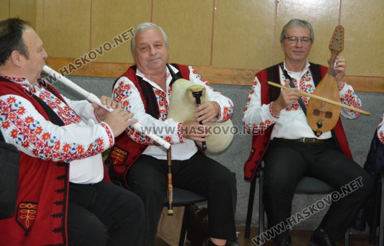 Народният оркестър на Хасково с образователен концерт в „Паисий Хилендарски“