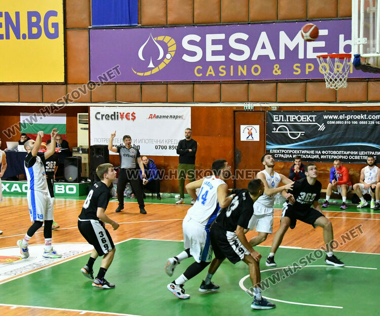 Баскетболистите на Хасково завършиха 2022 г. с успех в мач с кауза