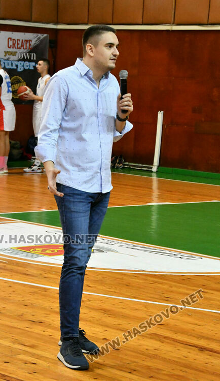 Баскетболистите на Хасково завършиха 2022 г. с успех в мач с кауза