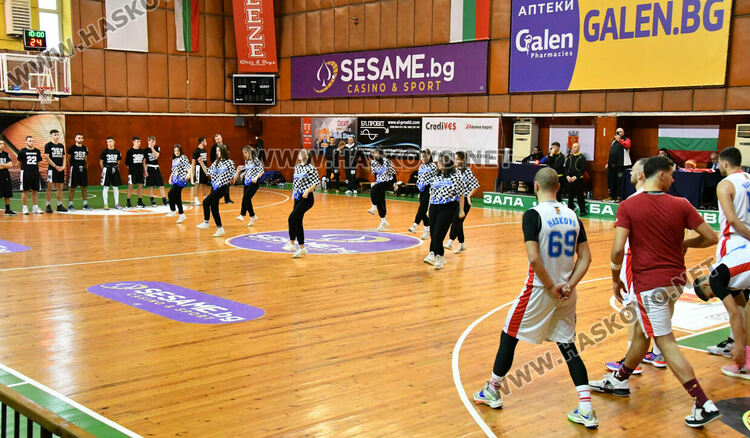 Баскетболистите на Хасково завършиха 2022 г. с успех в мач с кауза