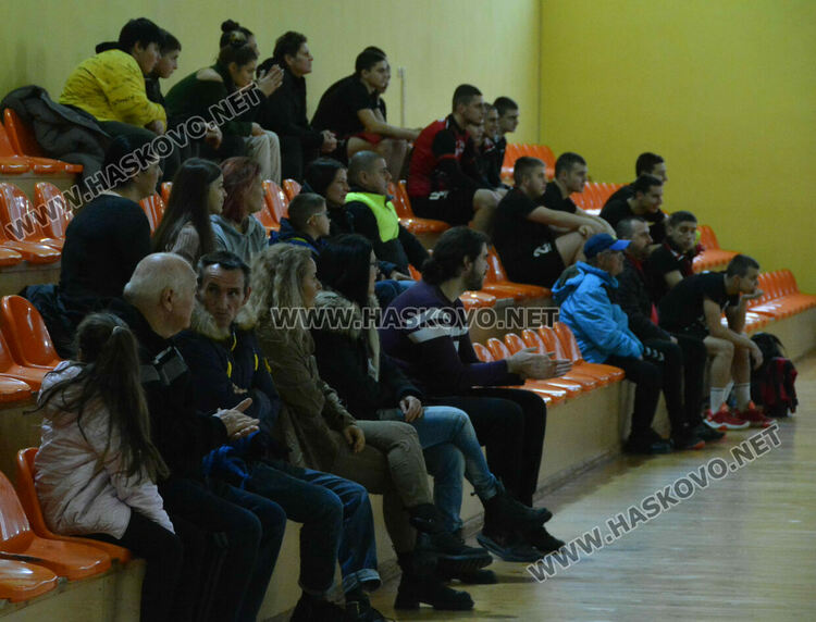 Юношите на „Асти 91“ затвориха годината с победа и загуба