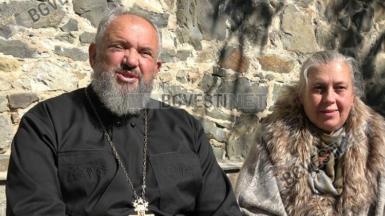 "Истории извън новините" се завръщат тази вечер по еТВ. Вижте невероятната история на отец Георги и съпругата му Юлия