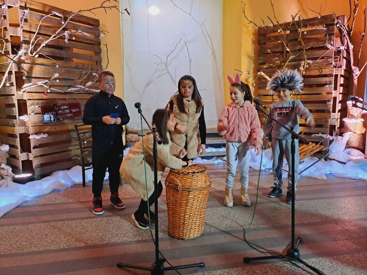 Деца и възрастни "отключиха сцената" в Татарево