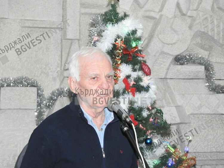 Представиха уникална книга за развитието на спорта в Кърджали 