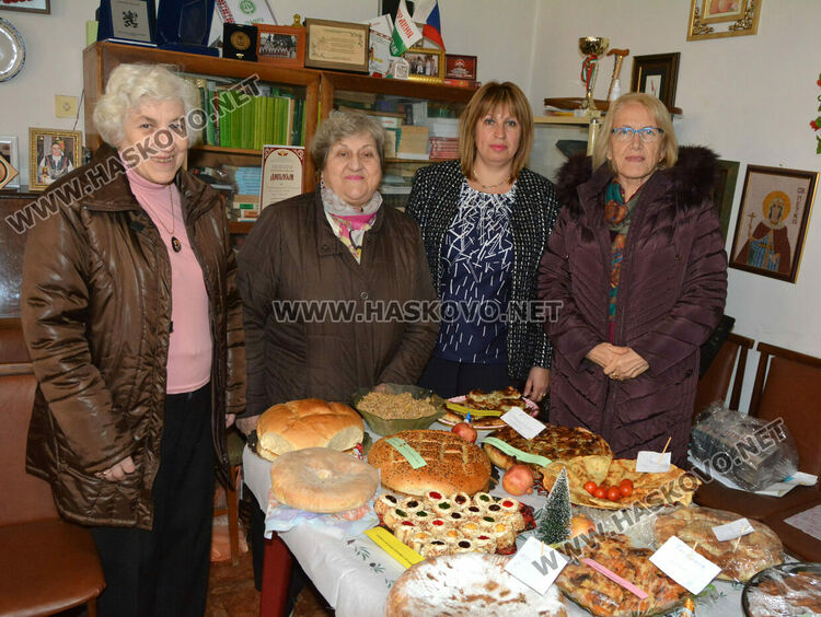 Тракийки с кулинарна изложба на Игнажден, посрещнаха добри гости
