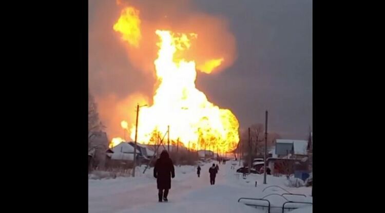 Трима загинали и един ранен при взрива на газопровод, свързващ Русия и Украйна