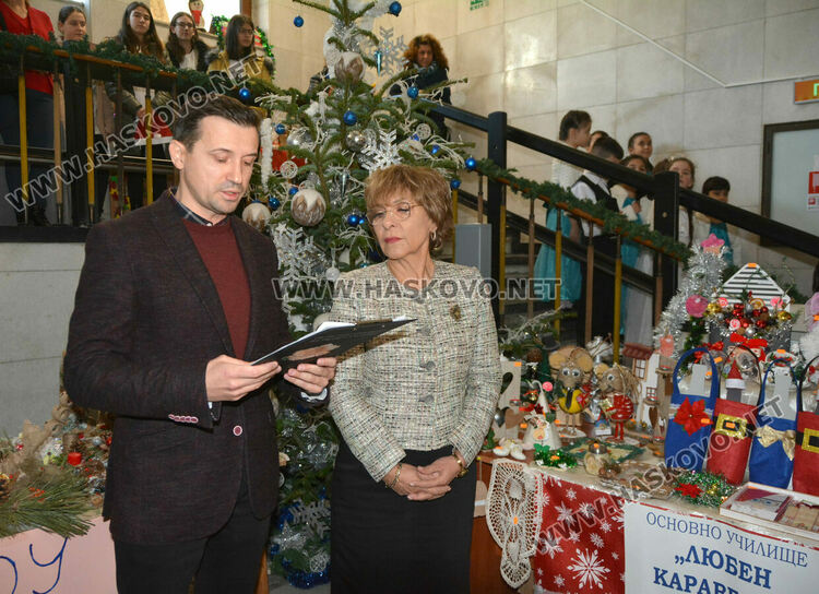 Рекорден брой участници в благотворителния базар за Дани в Областна администрация