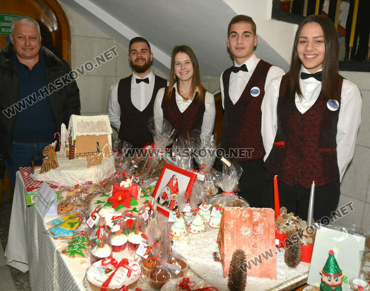 Рекорден брой участници в благотворителния базар за Дани в Областна администрация