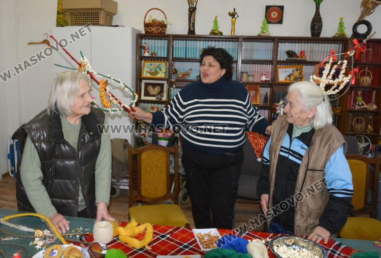 Със заветите на възрастните младите вървят към своето бъдеще