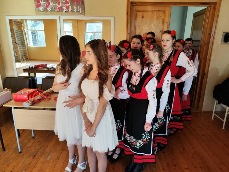 „Коледен буенек“ в гимназията по туризъм