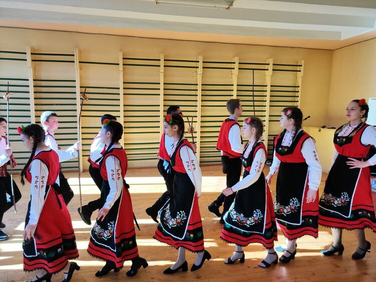 „Коледен буенек“ в гимназията по туризъм