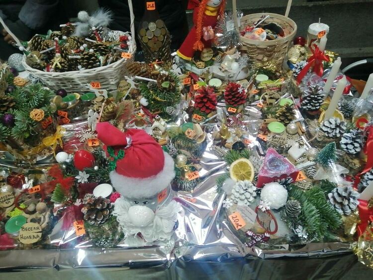 ОУ „Кирил и Методий“ в Конуш с благотворителен базар за Дани