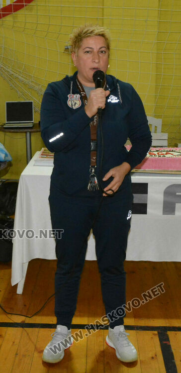 Хасковските хандбалисти приключиха годината тържествено и с подаръци