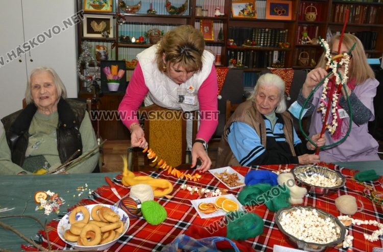 Със заветите на възрастните младите вървят към своето бъдеще