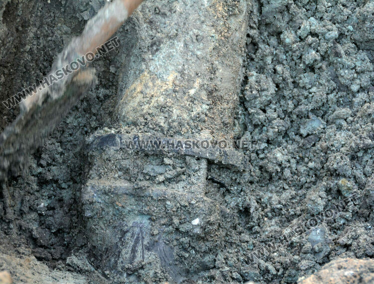 Нова авария по водопровода в „Орфей“ остави част от квартала без вода