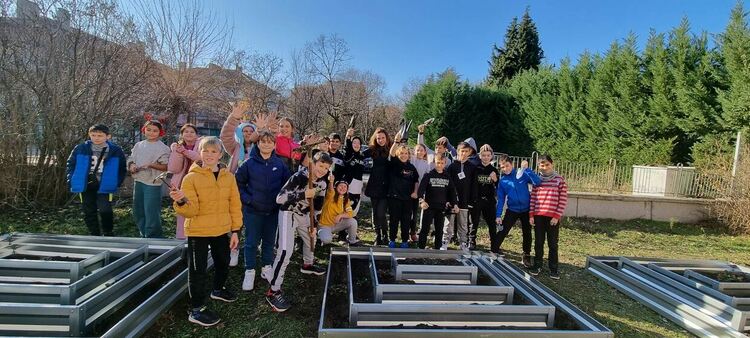 Славейковци с еко инициатива