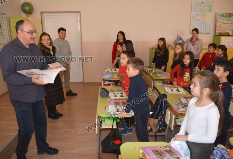 Хасковските будители във всяка класна стая по инициатива на Регионалния музей