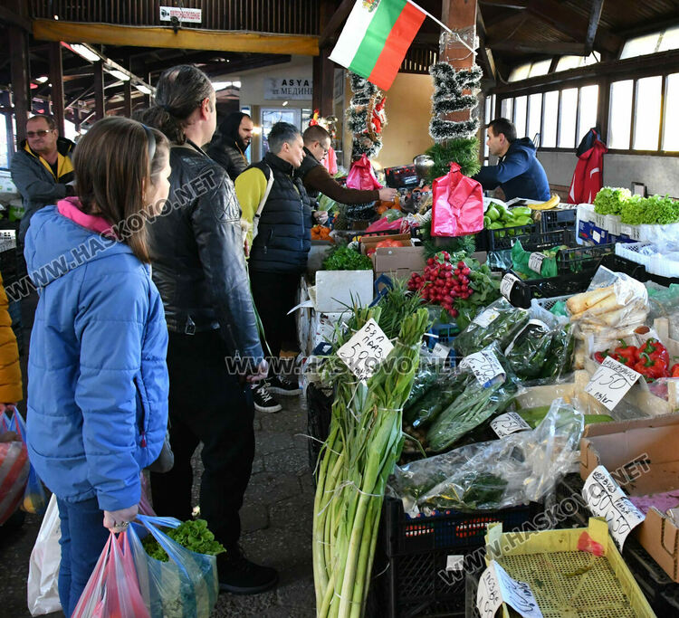 Хасковлии пазаруват трескаво за трапезата на Бъдни вечер
