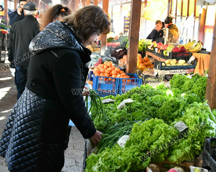 Хасковлии пазаруват трескаво за трапезата на Бъдни вечер