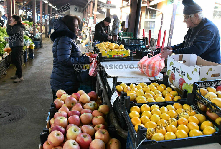 Хасковлии пазаруват трескаво за трапезата на Бъдни вечер
