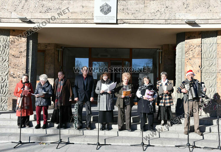 „Лотос бял“ с концерт на Коледа в Хасково