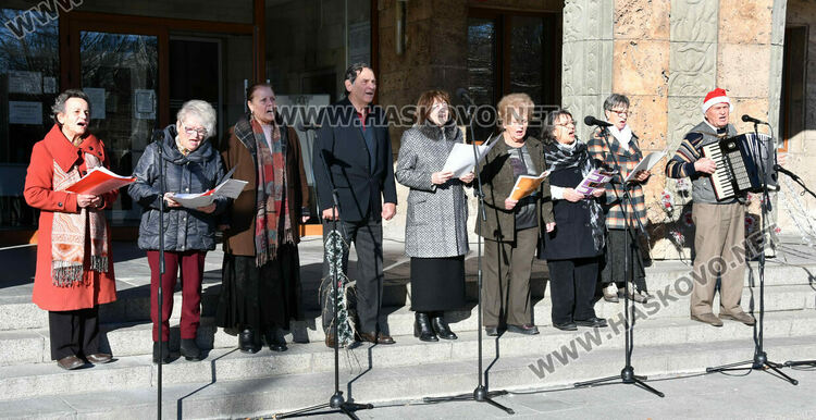 „Лотос бял“ с концерт на Коледа в Хасково