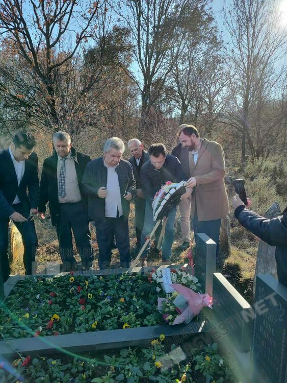 "Да България" почете жертвите на Възродителния процес, Мустафа Емин проведе молитвата за помен