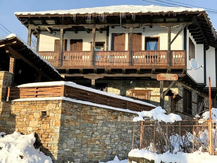 Много слънчеви часове във вторник