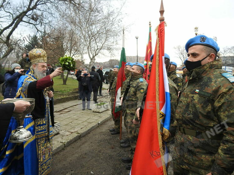      Митрополит Николай ще освети бойните знамена на Специалните ни сили на Йордановден в Кърджали