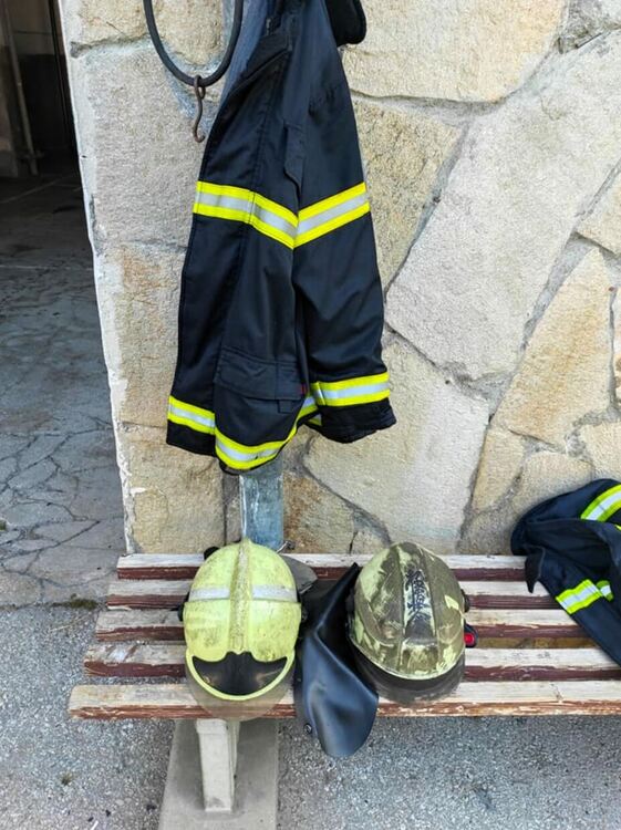 Два пожара гасиха огнеборците в Смолян и Златоград