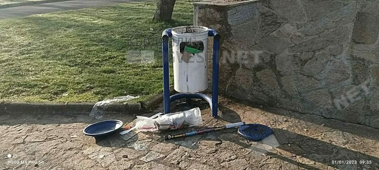 Погром в Новогодишната нощ с бомбички в Момчилград